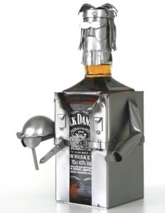 Schraubenmännchen JACKY WHISKEYFLASCHENHALTER - Flaschen- Deko für Jack Daniels - handgefertigte w