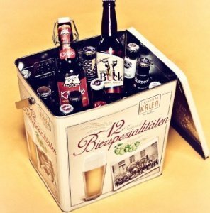 Spezialitäten Bier Box - hochwertige Metallbox gefüllt mit 12 ausgewählten Bier Spezialitäten