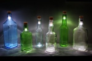 SUCK UK Wiederaufladbare Flasche Licht