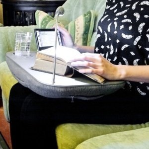 Relaxdays Laptoptisch Notebook Knietisch mit Licht und Getränkehalter