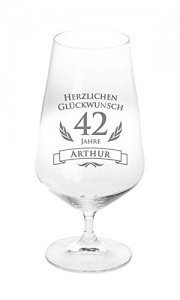 Bierglas mit hochwertiger Gravur - Personalisiert mit Wunschnamen und Alter - Höhe: ca. 17 cm - Fü
