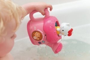 VTech Baby Badespaß Hello Kitty Gießkännchen
