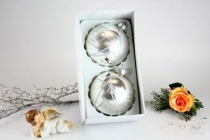 2 Christbaumkugeln mit Dekor Ø 10cm