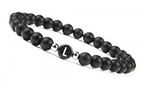 Perlen-Armband mit Buchstabe