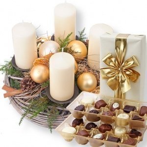 Adventskranz Golden Dream und Pralinen