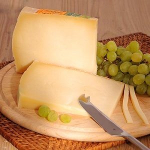 Asiago Fresco D.O.P Käse gepresst Veneti