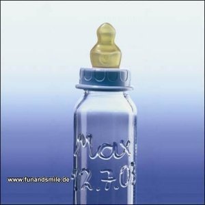 Babyflasche aus Glas mit Namen und Geburtsdatum