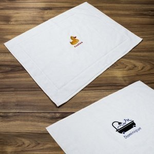 Badvorleger mit Bestickung