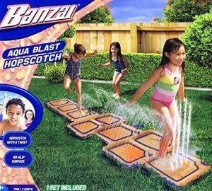 Banzai Hüpfspiel mit Dusche