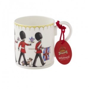 Becher, englische Wachsoldaten