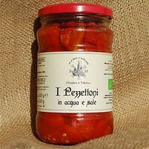 Bio Tomatenachtel in Salzwasser