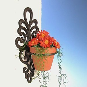 Blumentopf-Halter für die Wand aus Gusse