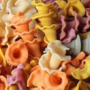 Bunte Korallen Nudeln Marella