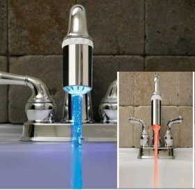 Buntes farbiges Wasser