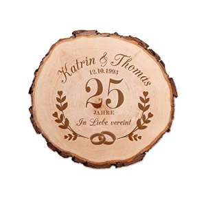 Baumscheibe mit Gravur