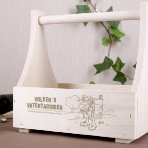 Bierträger aus Holz mit Gravur