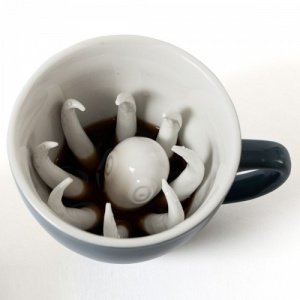 Creepy Creature Cups - Tassen mit Kreatu