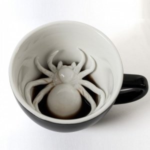 Creepy Creature Cups - Tassen mit Kreatu