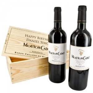 Das Mouton-Rothschild Duo - 2 Flaschen Mouton-Cadet mit Ihrer individuellen Gravur