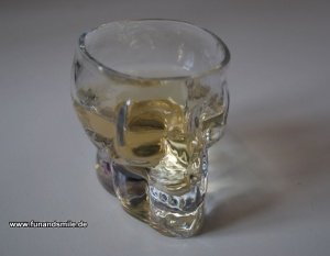 Das Totenkopf Schnapsglas
