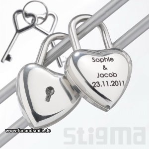 Das romantische Liebesschloss mit Wunsch