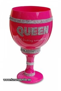 Der Frauen Pokal - Queen of fucking ever