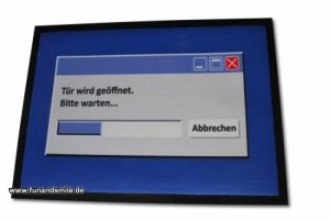 Der coole Fußabtreter - Tür wird geöffne