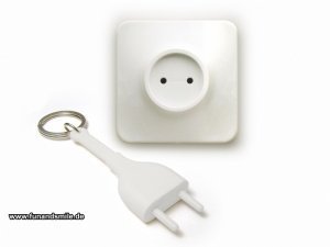 Der witzige Schlüsselanhänger Steckdose