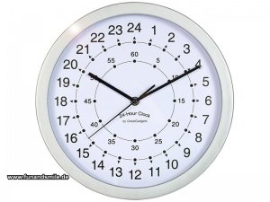 Die Designer Wanduhr mit 24 Stunden Ziff