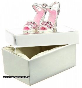 Die Schmuckdose mit pinkfarbenen High He