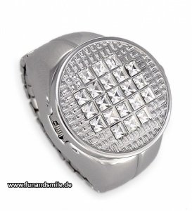 Die elegante Diamond Ringuhr mit Swarovs