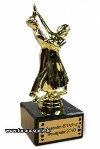 Die goldene Hochzeitsstatue