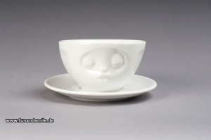 Die küssende Tasse mit Untersetzer
