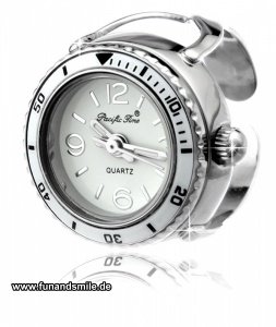 Die moderne Funice Ringuhr Crystal Tourq