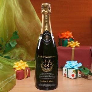 Die persönliche Flasche Champagner mit G