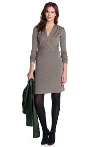 Elastisches Strickkleid