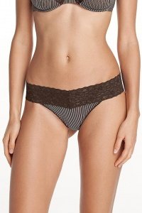 Feiner String mit Spitze