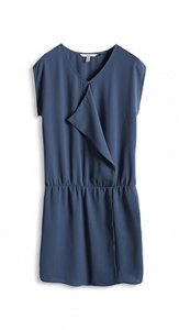 Fließendes Kleid im Wickel-Look