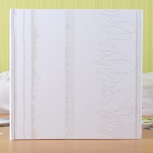 Fotoalbum mit Ornament in weiß