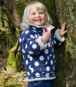 Frugi Mädchen Snuggle Fleece Wende Jacke
