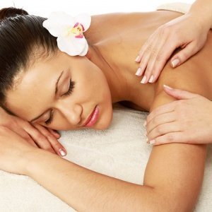 Ganzkörpermassage u. Handpeeling - Münst