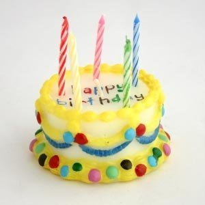 Geburtstagstorte aus Wachs mit 5 Kerzen