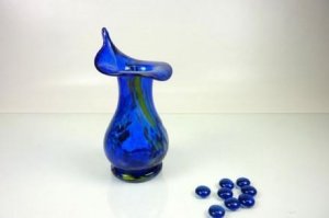 Glashütten Vase mit Spitzrand blau 20cm