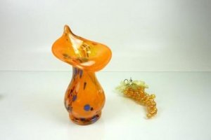 Glashütten Vase mit Spitzrand orange 20c