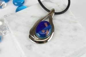 Glasschmuck Oval mit Metall Dekor 1