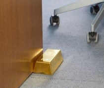 Goldbarren Türstopper