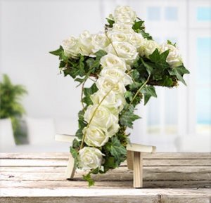 Grabgesteck in Kreuzform