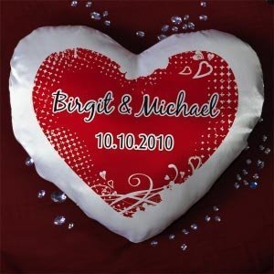 Großes Herzkissen zur Hochzeit
