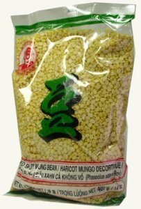 Grüne Mungobohnen geschält und gespalten