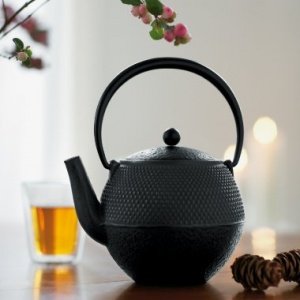 Gusseisenteebereiter Assam 8 Tassen